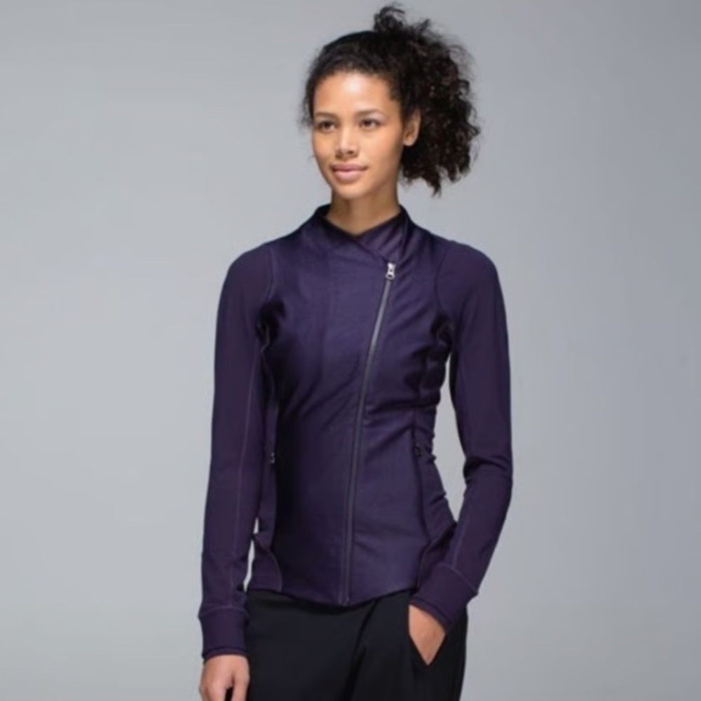 Lululemon Athletica Emerged Renewed jacket black grape